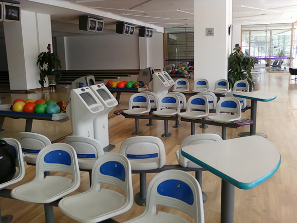 雾灵山庄保龄球馆设备建设案例